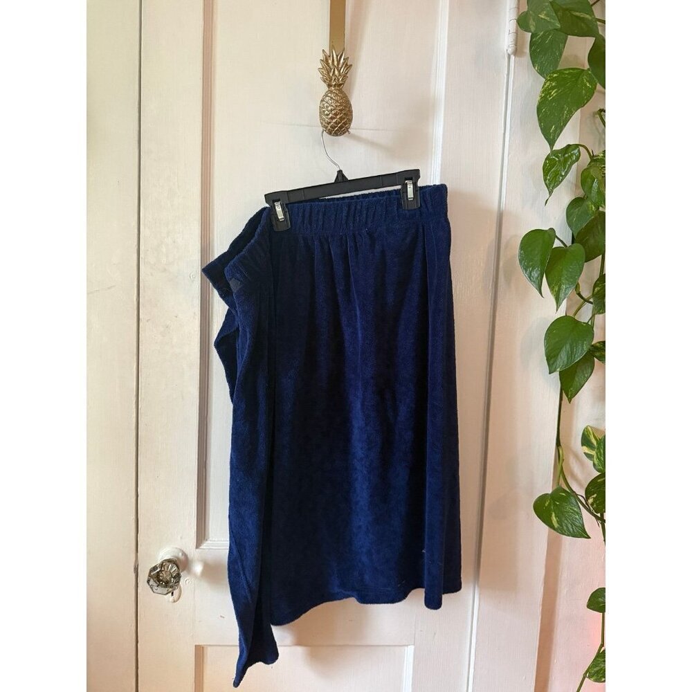 Nautica small/medium dark blue towel wrap